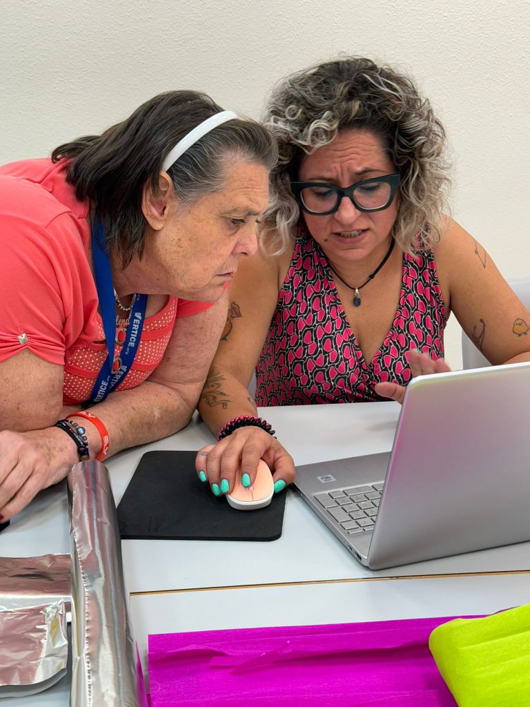 Digitalización de mujeres